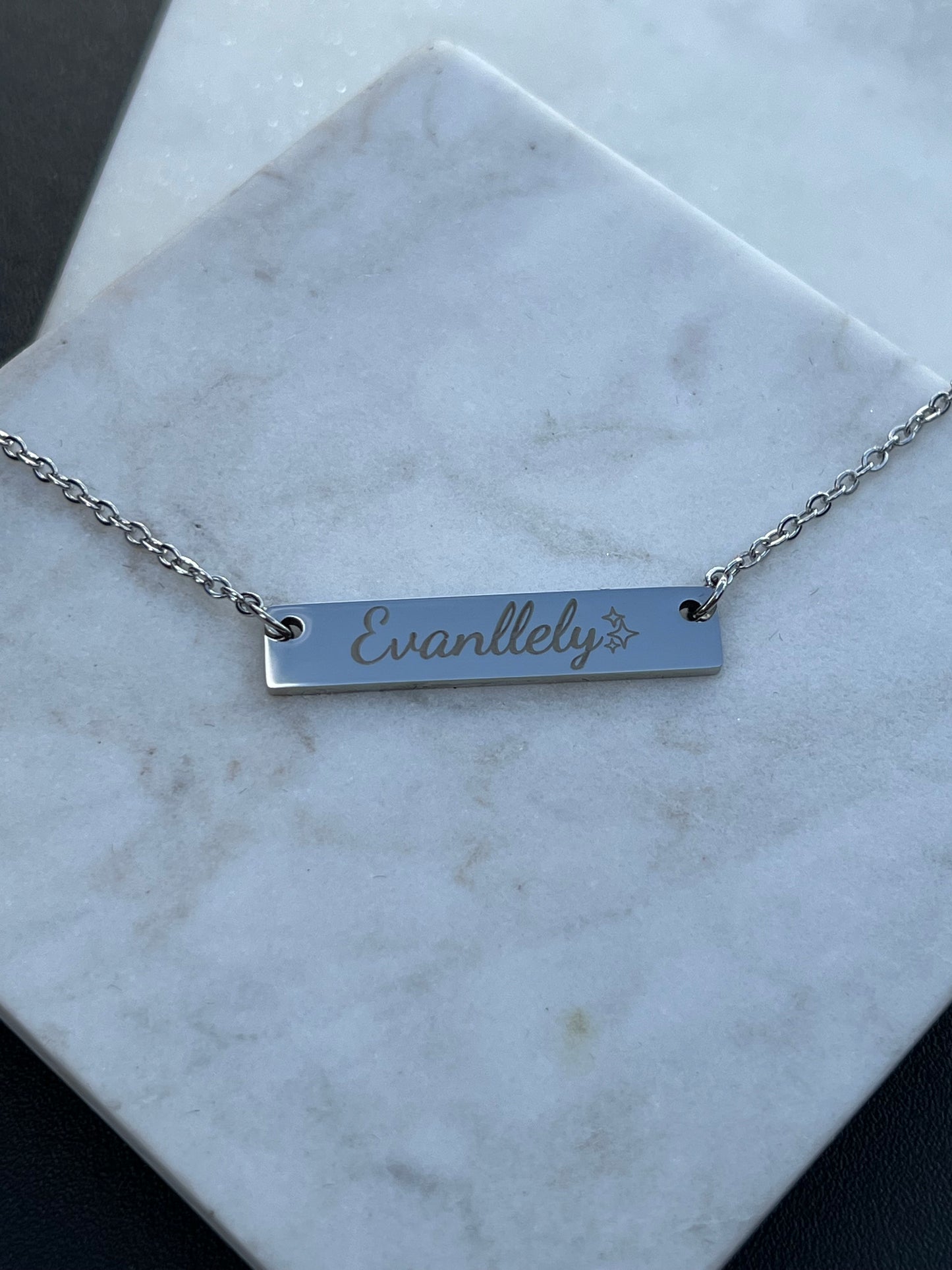 Name customizable necklace